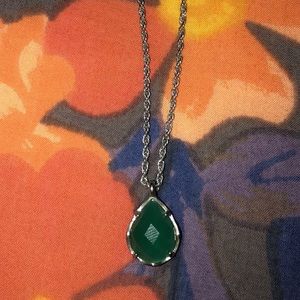 Kiri Kendra Scott necklace